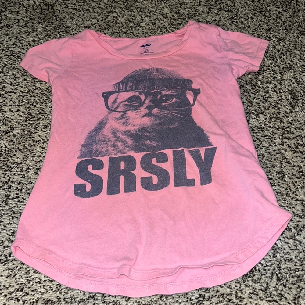 Old Navy shirt. Size S (6-7)